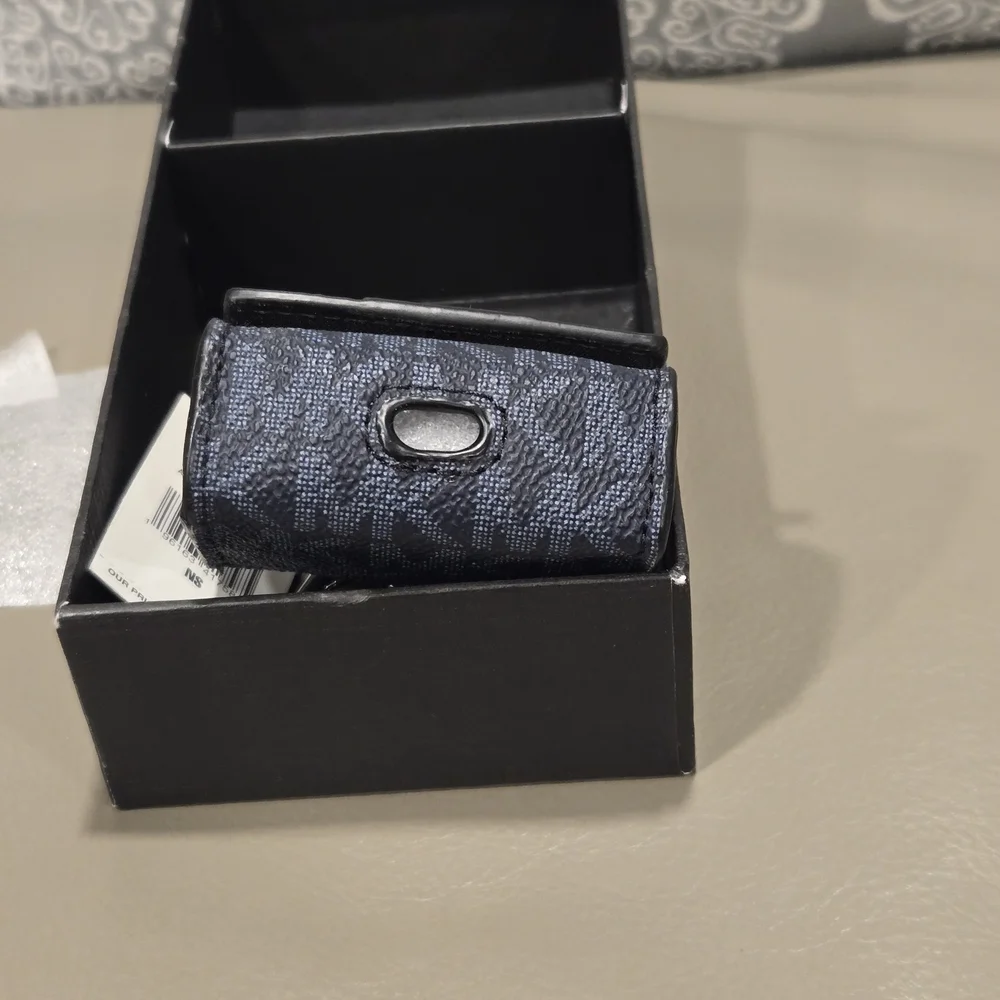 Airpod Case With Lanyard Blue Michael Kors NWT